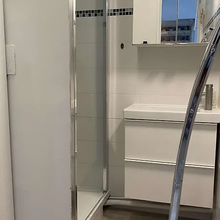 Apartament T2 Avec Parking A - Fr-1-553-212 *