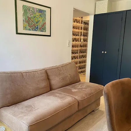 Apartament T2 Avec Parking A - Fr-1-553-212