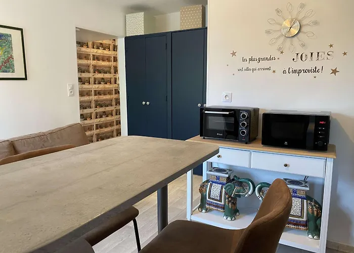 Apartmán T2 Avec Parking A - Fr-1-553-212 *